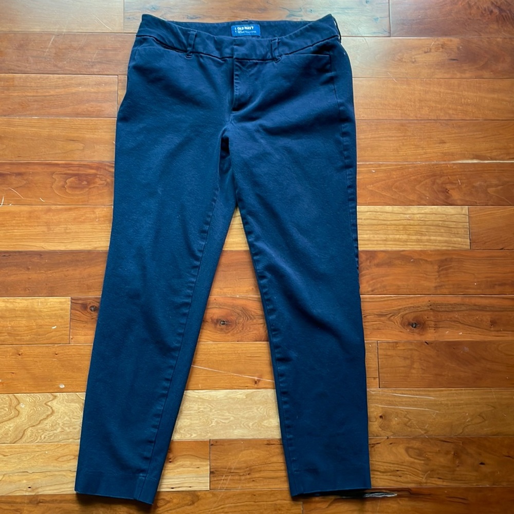 Old Navy mid rise pixie pants size 8